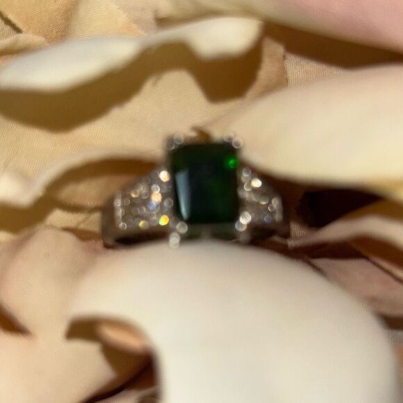 925 Sterling Silver & Tsavorite Garnet CZ ring Sz 9, 4.71g, 8.7x6.8mm butterfly - Picture 10 of 12